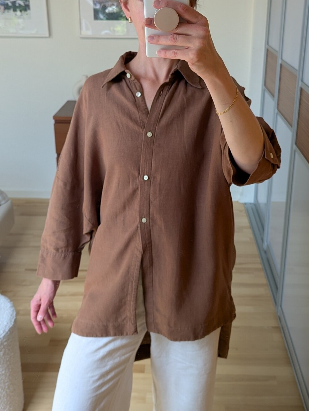 Hoi Bo Linen Sunshade in Cacao Powder - Picture 3 of 9
